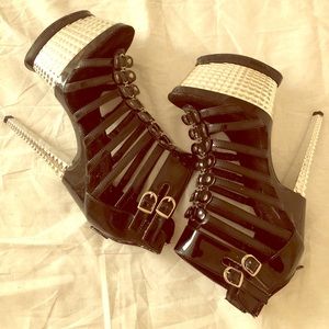 7” Charming Exotic Dancer Stilletos